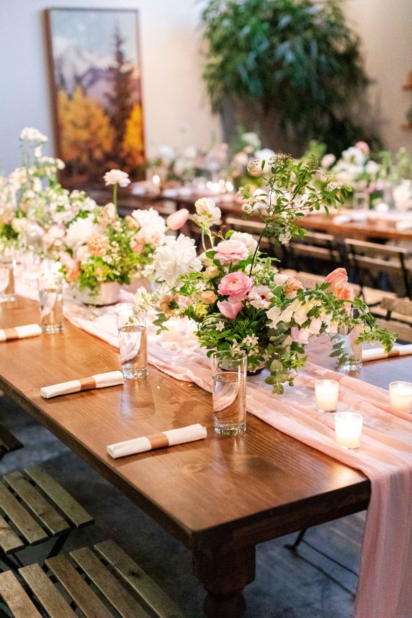 This ethical wedding in San Francisco featured a local florist.